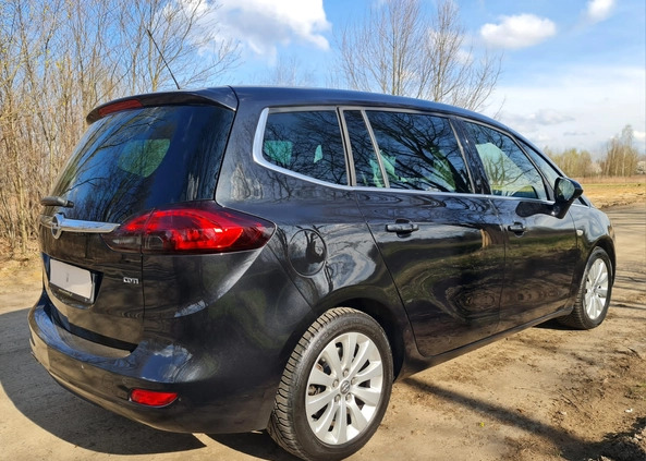 Opel Zafira cena 55999 przebieg: 114500, rok produkcji 2016 z Józefów małe 742